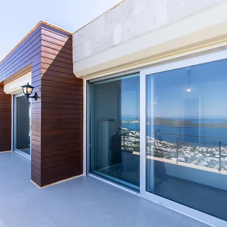 Charming With Sea View In 빌라