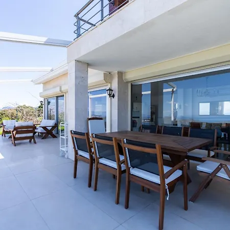 Charming With Sea View In Αλικαρνασσός