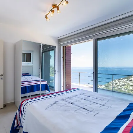Charming With Sea View In فيلة بودروم
