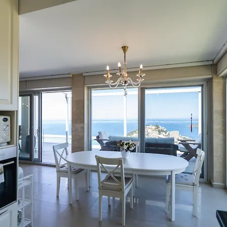 Charming With Sea View In Βίλα